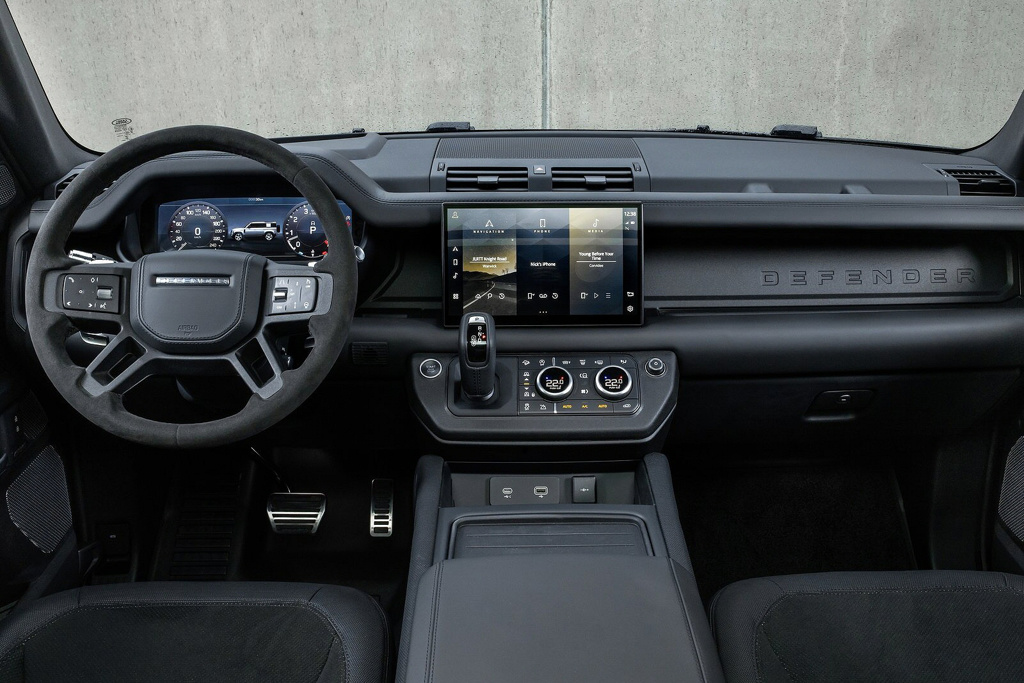Land Rover Defender 3.0 D300 SE 110 5dr Auto 7 Seat