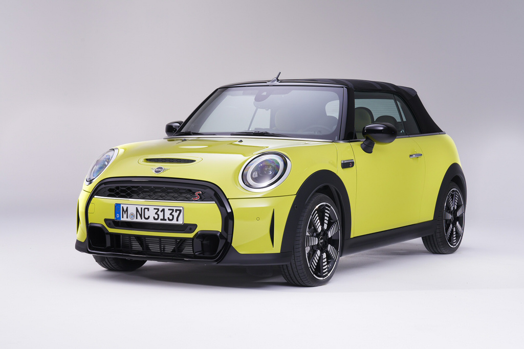 MINI Convertible 2.0 Cooper S Shadow Edition 2dr Auto Nav Pack