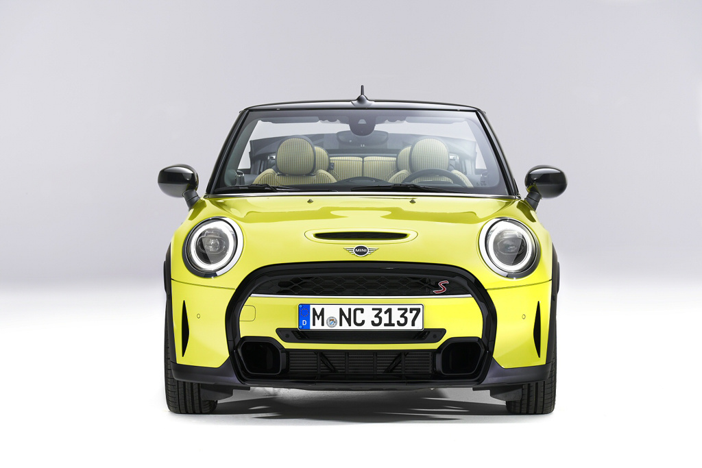 MINI Convertible 2.0 Cooper S Shadow Edition 2dr Auto Nav Pack