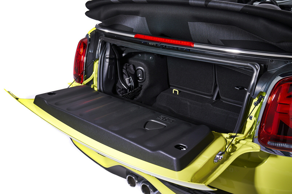 MINI Convertible 2.0 Cooper S Exclusive 2dr Auto Comfort/Nav Pack
