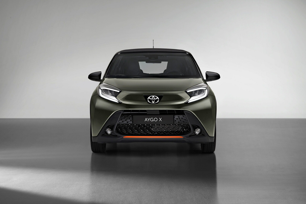 Toyota Aygo X 1.0 VVT-i Edge 5dr Canvas/Parking