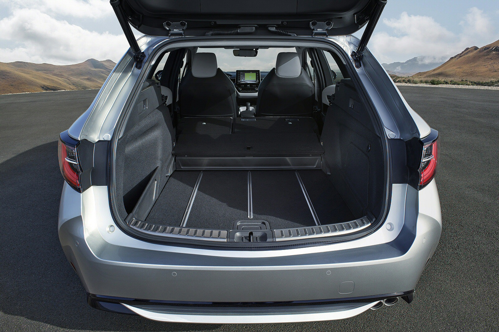 Toyota Corolla 2.0 VVT-i Hybrid Excel 5dr CVT Panoramic Roof