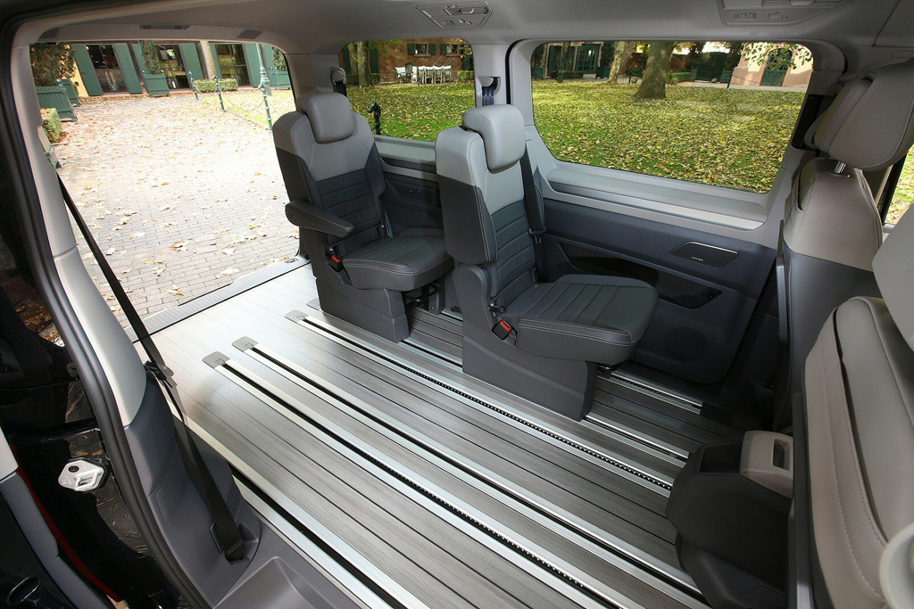 Volkswagen Multivan 1.5 TSI Life 5dr LWB DSG 6 Seat