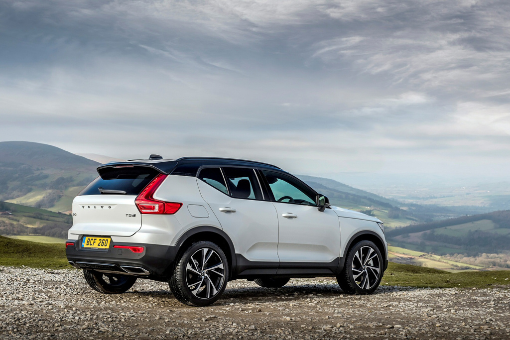 Volvo XC40 1.5 T3 163 R DESIGN Pro 5dr Geartronic