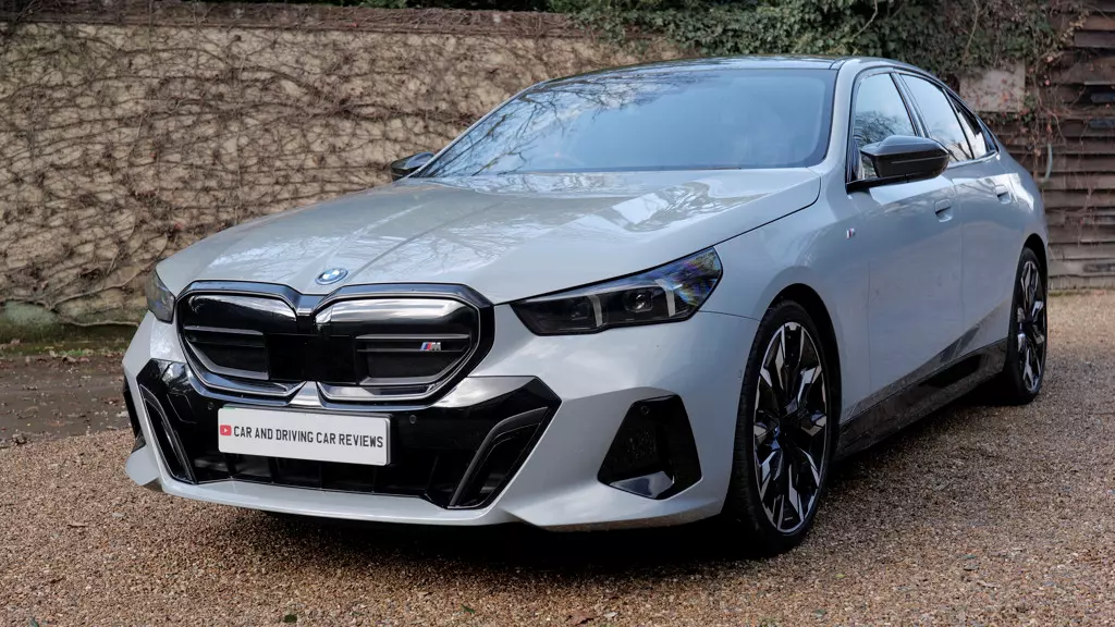 BMW i5 250kW eDr40 M Sport Pro 84kWh 4dr At Tec+Cmf+/22kW