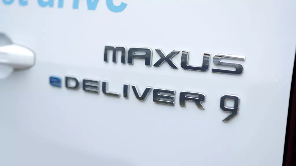 Maxus Deliver 9 E MWB Electric FWD 150KW Chassis CAB 65KWH N2 Auto