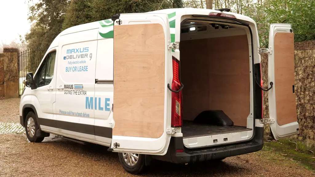 Maxus Deliver 9 E LWB Electric FWD 150KW Extra High Roof Van 88.5Kwh Auto
