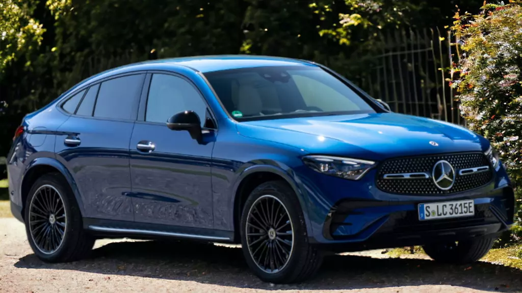 Mercedes-Benz GLC Coupe GLC 300 4Matic AMG Line 5dr 9G-Tronic