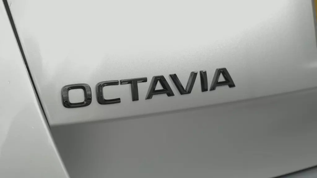 Skoda Octavia 1.5 TSI 150 Sportline 5dr